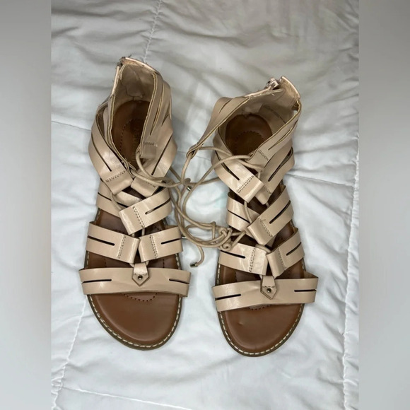 LANE BRYANT Nude Cream Gladiator Strappy Sandals size 10 - Picture 2 of 9